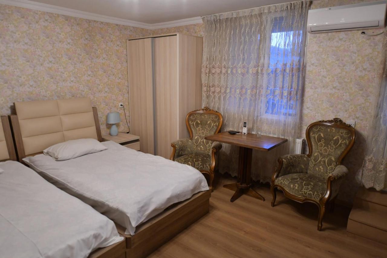Hotel Konka Tiflis Exterior foto